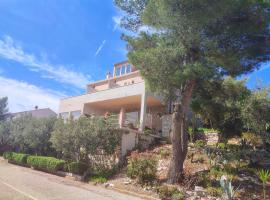 Apartments Vesna, hotel pro pobyt s domácími mazlíčky v destinaci Lastovo
