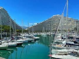 #A1K STUDIO JUNIOR - MARINA RIVIERA BAY Near Airport, hotel v destinaci Villeneuve-Loubet