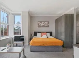 BridgeCity Lovely Studio Flat Free Parking in Maidstone