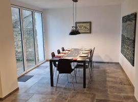 Maison rénovée cœur de Groix, 9 couchages - FR-1-813-13, ξενοδοχείο σε Γκρουά