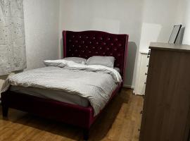 AT Apex House S, hotel v destinaci Dagenham