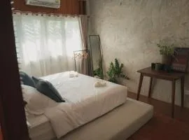 Baantonmai Farmstay