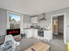 BridgeCity SPACIOUS 1Bed Studio Apartment Maidstone w free Parking