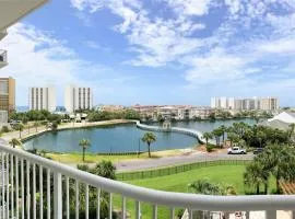 Terrace at Pelican Beach Resort, Pools, Hot Tubs, in the heart of Destin