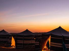 SandGlass Camp, hotel v destinaci Badīyah