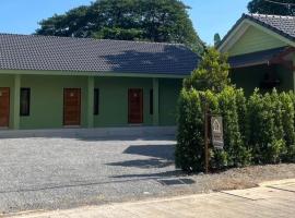 The Duck House, place to stay in Ban Chuk Kum