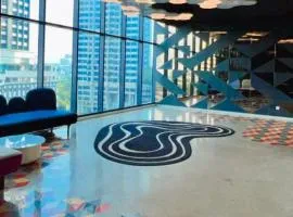 ELEMENTS Condo with Infinity Pool