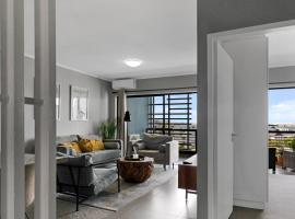 Two Bedroom Luxury Apartment, Century City - BackUp Power, hotel en Ciudad del Cabo