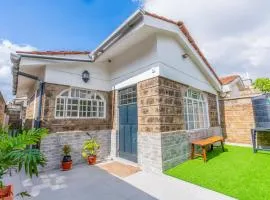 Perfect 2BR Airport Layover Transit Accommodation - High Speed WiFi 30mbps