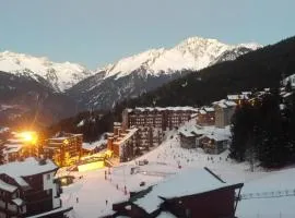 Superbe appartement en résidence skis aux pieds