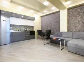 Tsitsernakaberd Highway near Dalma Mall, 3