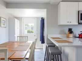 Sherman Cottage on the Beach, cheap hotel in New Shoreham