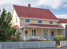 Waverly Suite 1, bed and breakfast v New Shorehamu