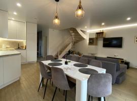 Atostogų namas Twins, hotel com banheiras de hidromassagem em Druskininkai