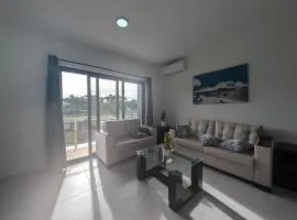 Beautiful apartment 3 min from airport
