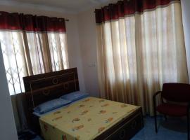 Beta Rooms Double Bedroom Gome Fortress Business Center Dansoman Accra, hotel v destinaci Accra