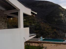 Etno House Mali Grm, chata v destinaci Bar