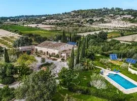 4 Bedroom Stunning Home In Porreres
