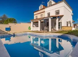3 Bedroom Nice Home In Salteras