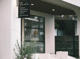 Ted's, hotel con campo de golf en Uchiko