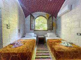 Kashta Nubian Guest Houst, hotel with parking in Aswan