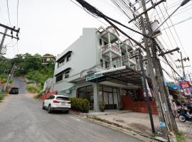 Tri's Miracle Apartment Kata, hotel i Kata Beach