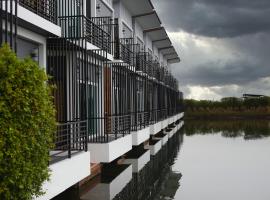 บุญธิดาฟาร์ม รีสอร์ท, hotel in Ban Laem