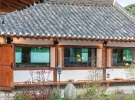 Gangneung Mokgawon