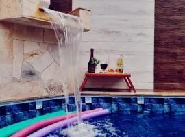 Piscina e Churrasqueira - 8 minuto a pé da Praia