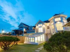 Gyeongju Sky Lake Pool Villa