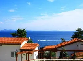 Namhae Eunbit Bada Pension