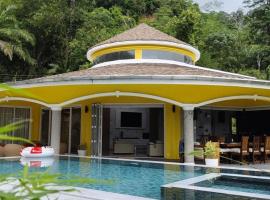 Namo Pool Villa Phuket, hotel a Thalang