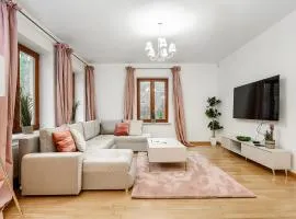 Lumina amazing house in Warsaw