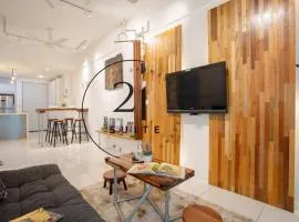 Infinity pool Sutera Avenue 2BR Free Wifi-Parking
