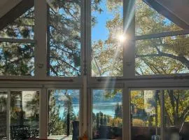 Surreal Feel Lakeview Chalet