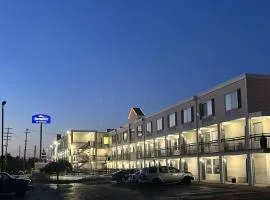 Baymont Inn and Suites by Wyndham Columbus / Near OSU