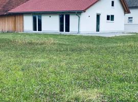 Bungalow im Grünen, hotel a Oberpöringermoos