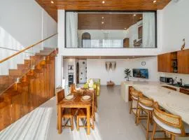 Darina Villa - Private Rooftop Escape with Pool Close to Beach