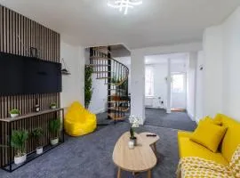 Open Mind Property - Luxury House & Free Parking