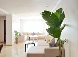 SUITOUISS - Agdal 4 - Appartements à 2 minutes de la gare de train TGV Rabat