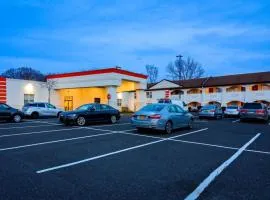 Travelodge by Wyndham Bellmawr