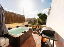 Charming Village Escape with Jacuzzi & Games Room, hotel di Rabat