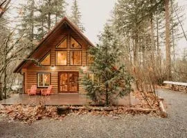 Glacier Springs Cabin 21 - This family home says Cabin in the Country