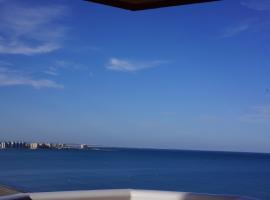 Las Palmeras, hotel in La Manga del Mar Menor