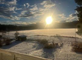 Lovely house with a beautiful view in Jokkmokk, hotel di Jokkmokk