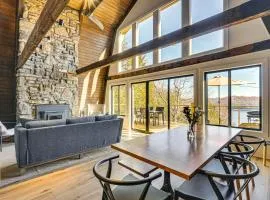 Fish, Swim and Kayak Spacious Beaver Lake Home!