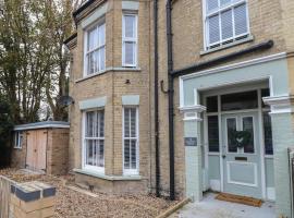 Grosvenor House, hotel in Lowestoft