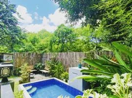 The Backyard Glamp - Exclusive Glamourous Camp