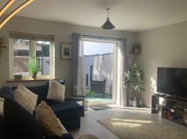 Pebble Cottage، فندق في هونستنتون