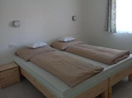 BB64 Apartmanház, chỗ nghỉ tự nấu nướng ở Békéscsaba